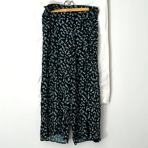 J.Jill flowy pants with slits up sides. Size Medium/Tall.